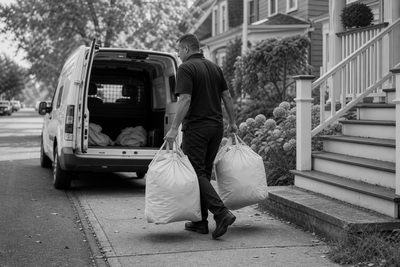 Laundry pickup route in a residential service area